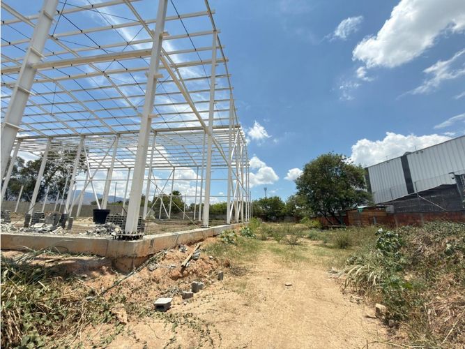 Bodega en arriendo en Acopi, Yumbo, 2200 m² · foto 13 de 24