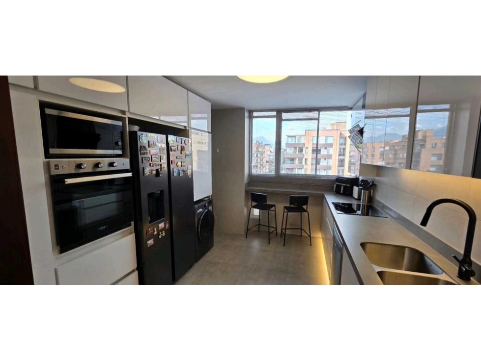 Apartamento en venta en Chicó Navarra, Bogotá · foto 2 de 16