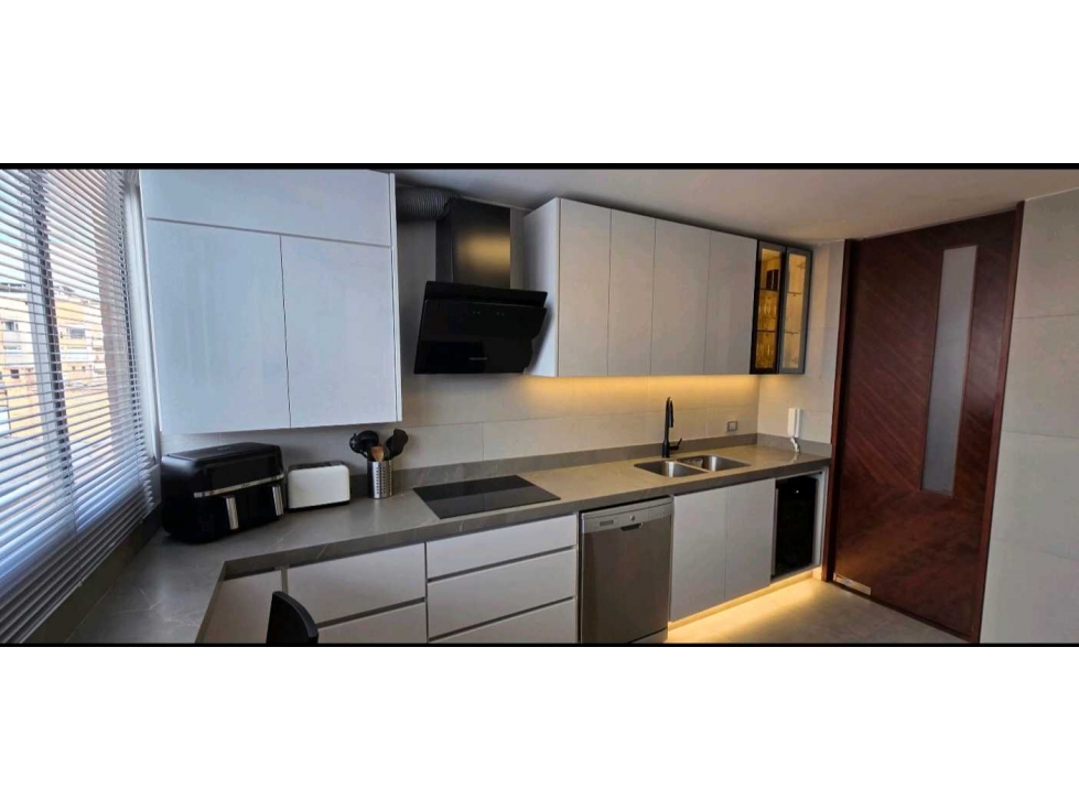 Apartamento en venta en Chicó Navarra, Bogotá · foto 4 de 16