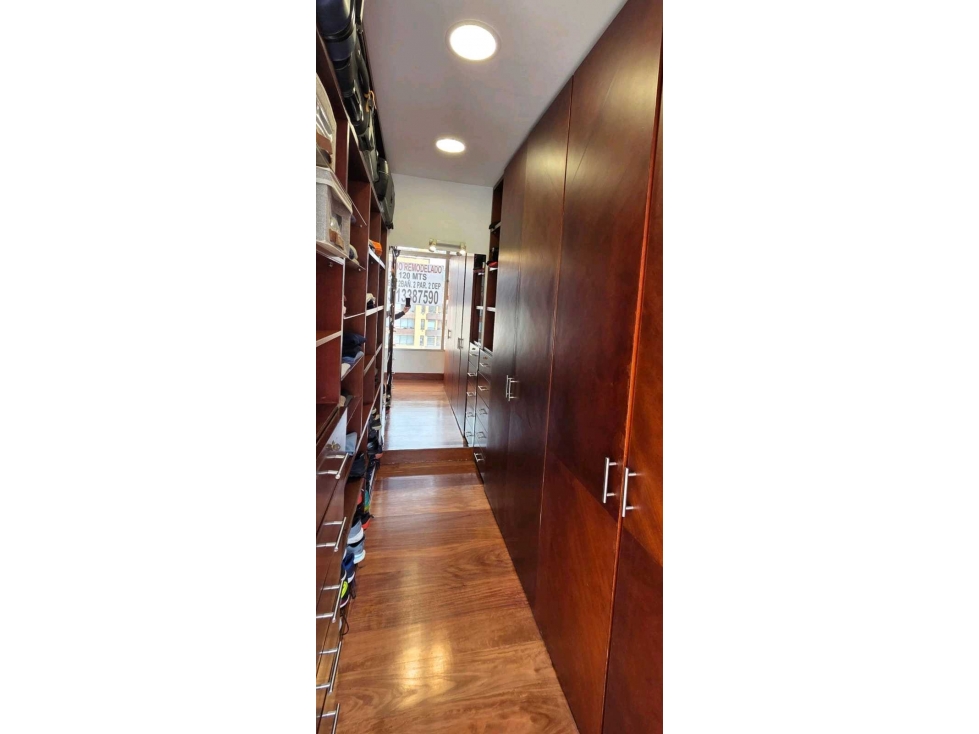 Apartamento en venta en Chicó Navarra, Bogotá · foto 9 de 16
