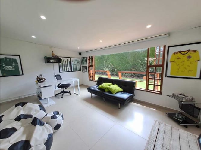 Casa de 3 alcobas en venta en San Jose De Bavaria, Bogotá, 280 m² · foto 16 de 20
