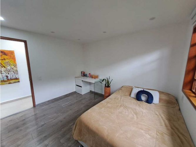 Casa de 3 alcobas en venta en San Jose De Bavaria, Bogotá, 340 m² · foto 4 de 19