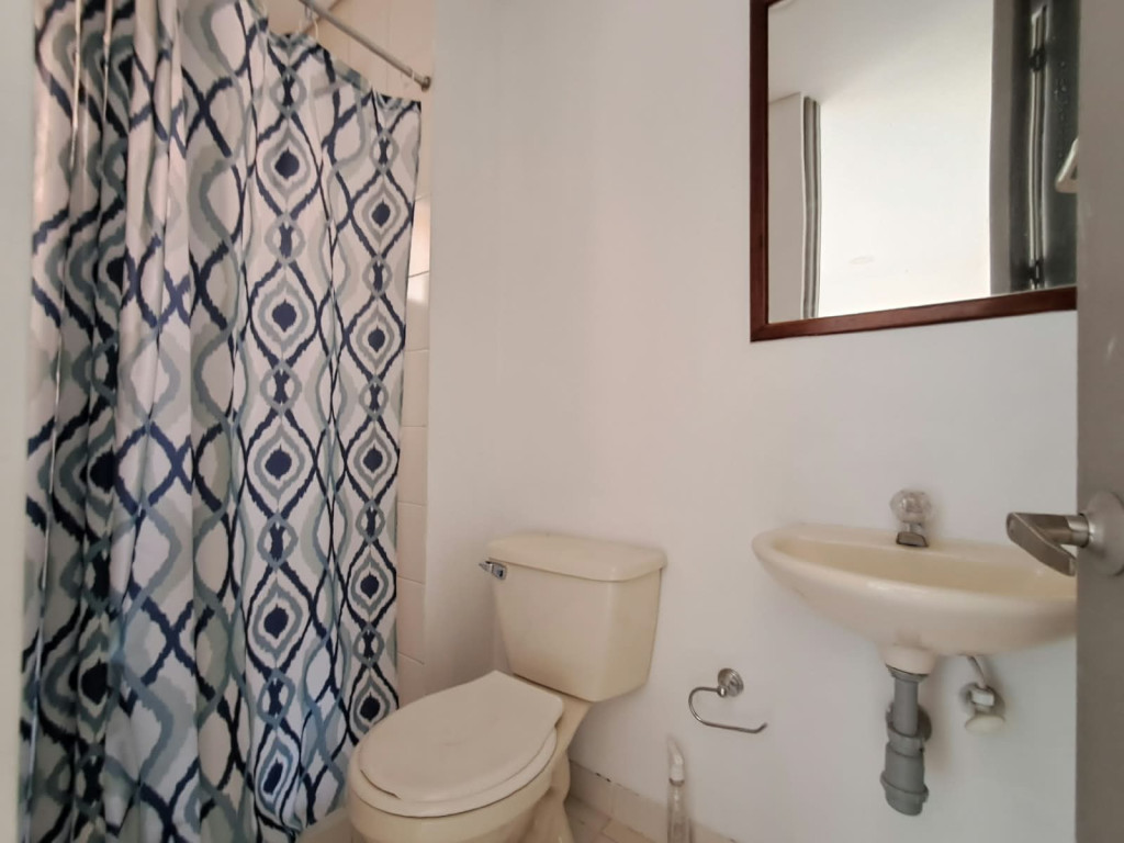 Apartamento en venta en El Poblado, Medellín · foto 11 de 24