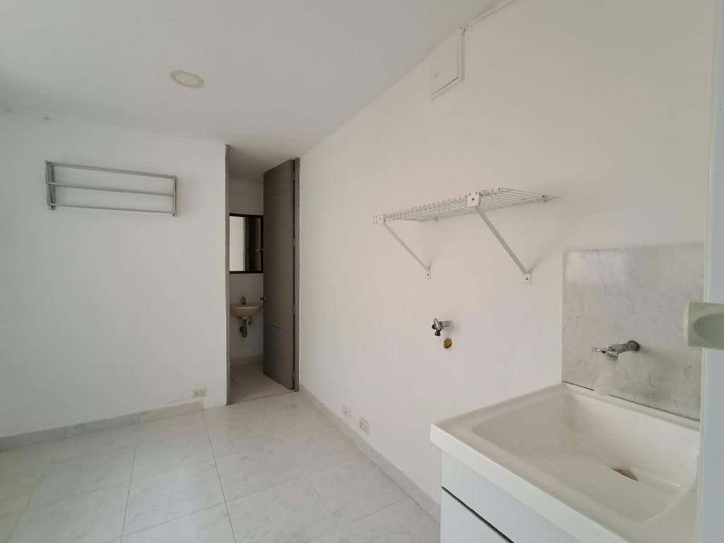 Apartamento en venta en El Poblado, Medellín · foto 15 de 24