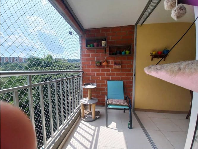Apartamento de 3 alcobas en venta en Aguacatal, Cali, 67 m² · foto 2 de 24