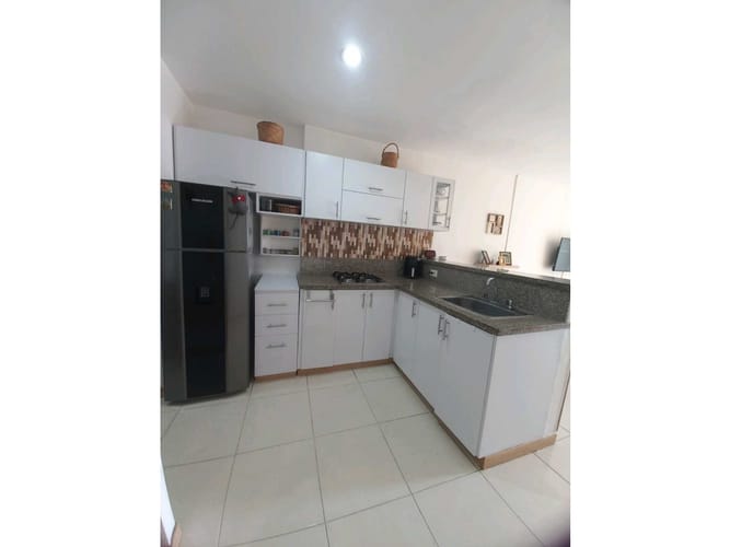 Apartamento de 3 alcobas en venta en Aguacatal, Cali, 67 m² · foto 6 de 24