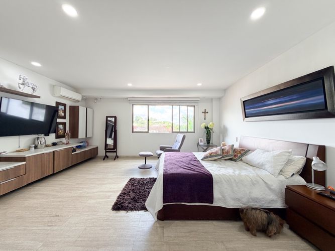 Casa de 5 alcobas en venta en Lagos Del Cacique, Bucaramanga, 310 m² · foto 12 de 19