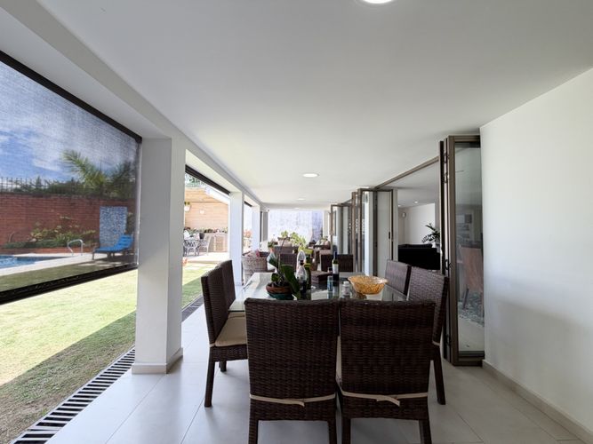 Casa de 5 alcobas en venta en Lagos Del Cacique, Bucaramanga, 310 m² · foto 4 de 19
