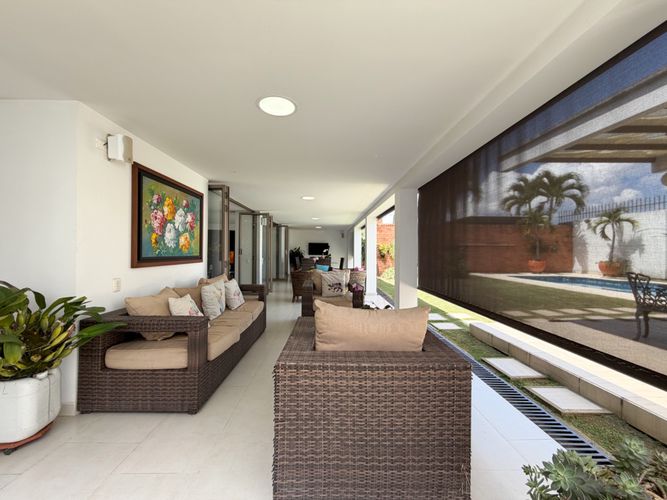 Casa de 5 alcobas en venta en Lagos Del Cacique, Bucaramanga, 310 m² · foto 9 de 19