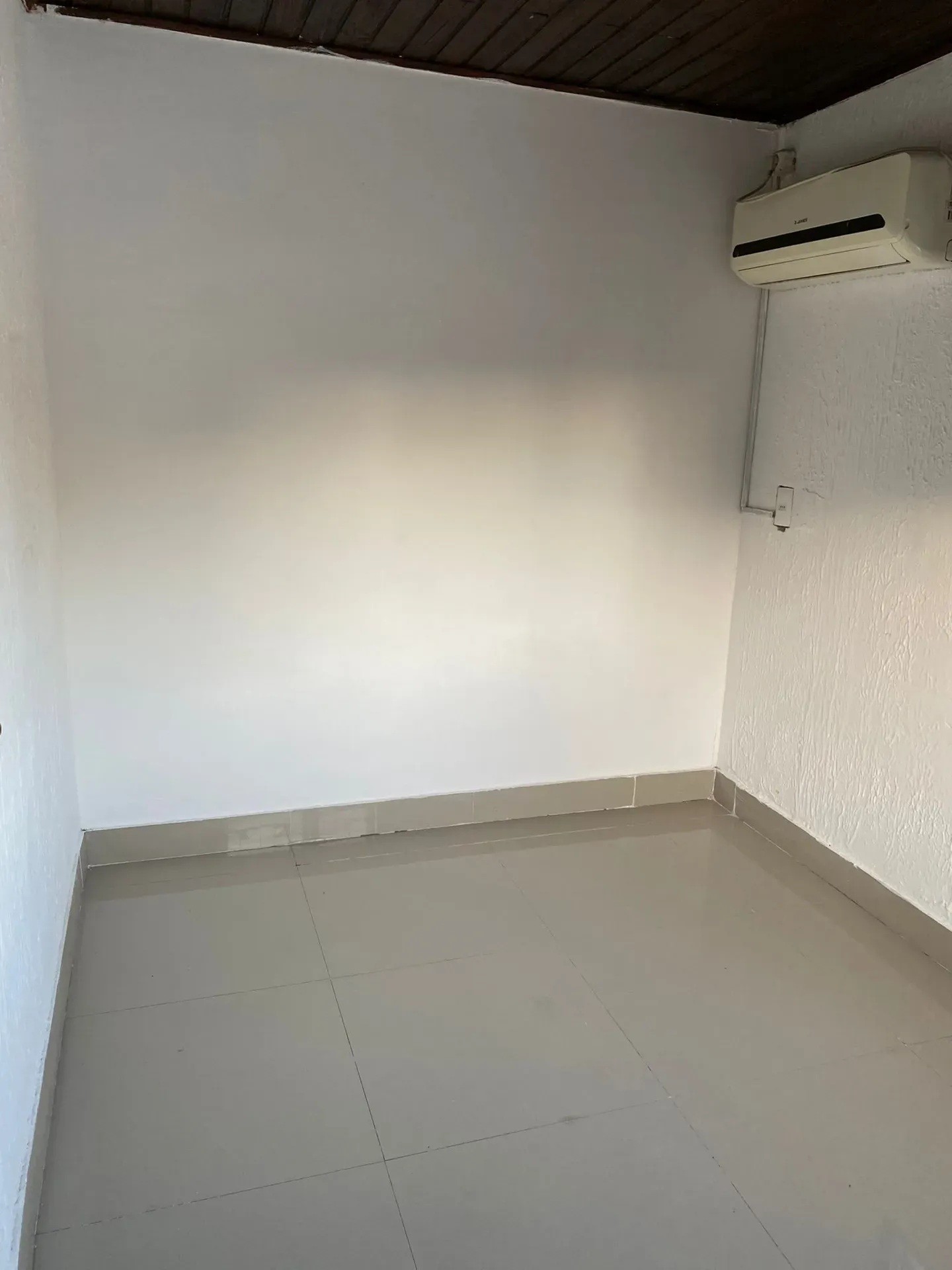 ALQUILER EN LA TEJA DE 2 DORMITORIOS, POR ESCALERA, CON PARRILLERO EXCLUSIVO Y TERRAZA, GASTOS COMUNES SUPER BAJOS · Foto 11