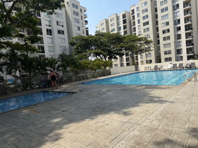 Apartamento de 3 alcobas en venta en Arroyohondo, Yumbo, 55 m² · foto 13 de 14