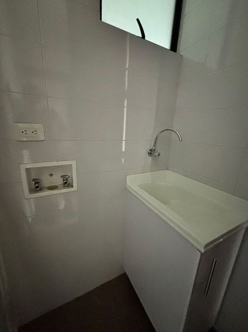 Apartaestudio en venta en Chicó Navarra, Bogotá, 60 m² · foto 3 de 16
