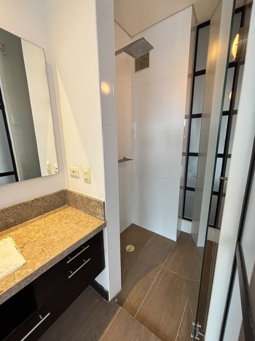 Apartaestudio en venta en Chicó Navarra, Bogotá, 60 m² · foto 4 de 16