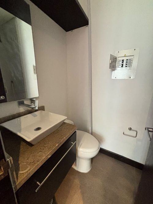 Apartaestudio en venta en Chicó Navarra, Bogotá, 60 m² · foto 7 de 16