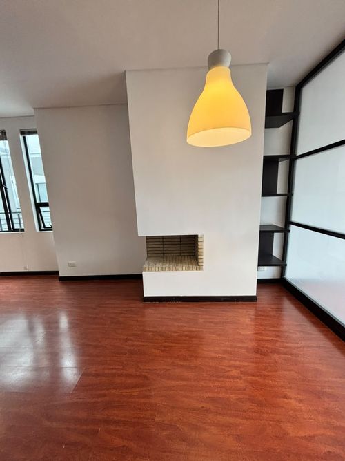 Apartaestudio en venta en Chicó Navarra, Bogotá, 60 m² · foto 9 de 16