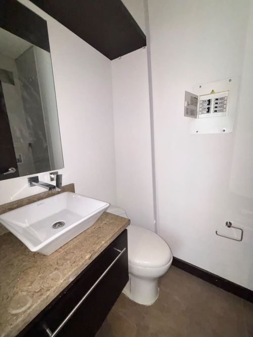 Apartaestudio en venta en Chicó Navarra, Bogotá, 60 m² · foto 12 de 16