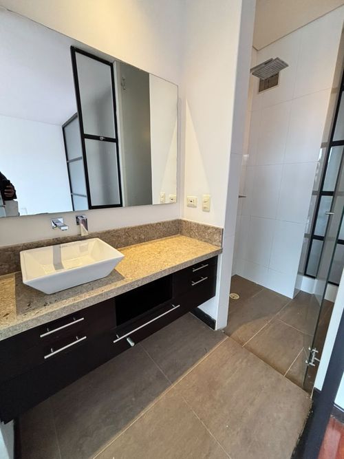 Apartaestudio en venta en Chicó Navarra, Bogotá, 60 m² · foto 11 de 16