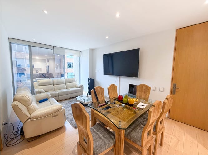 Apartamento en venta en Chico, Bogotá · foto 2 de 14