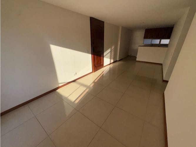 Apartamento de 3 alcobas en arriendo en Cuarta Brigada, Medellín, 95 m² · foto 4 de 13