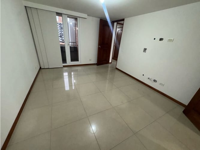 Apartamento de 3 alcobas en arriendo en Cuarta Brigada, Medellín, 95 m² · foto 11 de 13