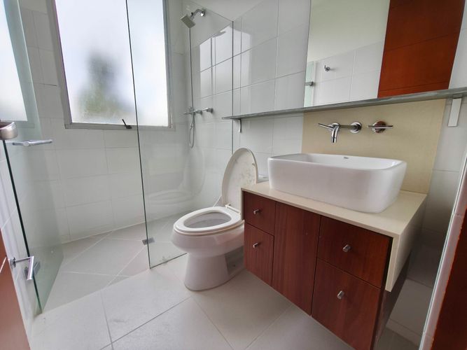 Casa de 5 alcobas en venta en Llano Grande, Rionegro, 363 m² · foto 10 de 24