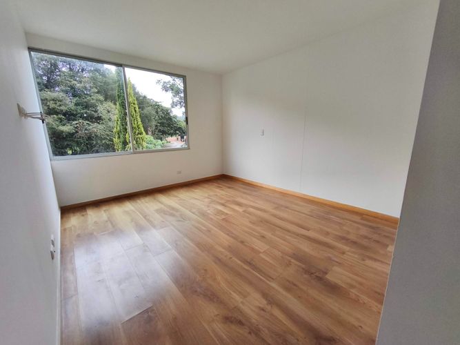 Casa de 5 alcobas en venta en Llano Grande, Rionegro, 363 m² · foto 11 de 24