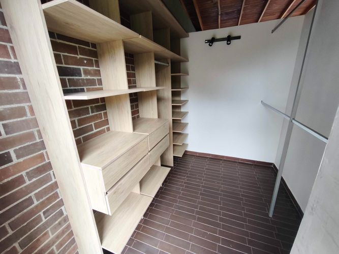 Casa de 5 alcobas en venta en Llano Grande, Rionegro, 363 m² · foto 14 de 24