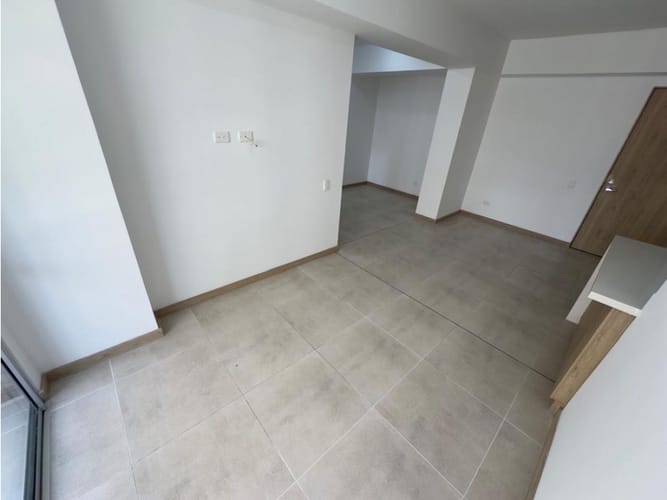 Apartamento de 3 alcobas en arriendo en Urbanizacion La Florida, Medellín, 90 m² · foto 4 de 13