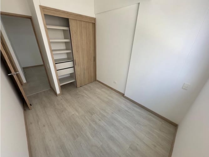 Apartamento de 3 alcobas en arriendo en Urbanizacion La Florida, Medellín, 90 m² · foto 5 de 13