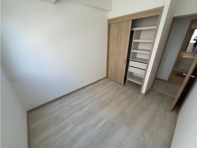 Apartamento de 3 alcobas en arriendo en Urbanizacion La Florida, Medellín, 90 m² · foto 7 de 13