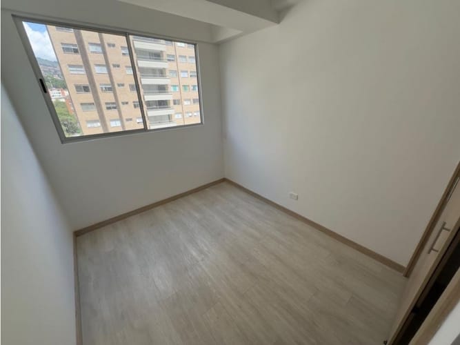 Apartamento de 3 alcobas en arriendo en Urbanizacion La Florida, Medellín, 90 m² · foto 8 de 13