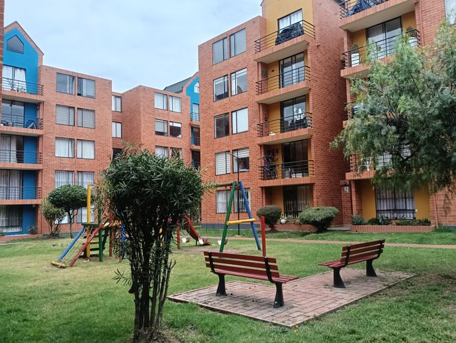 Apartamento en venta en Ub. Ciudadela Colsubsidio, Bogotá · foto 2 de 24