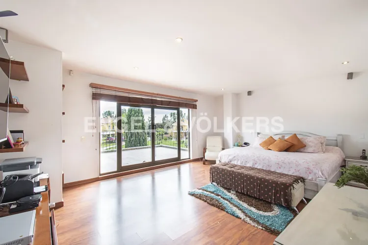 Casa de 4 alcobas en venta en Conejera, Bogotá, 451 m² · foto 8 de 17