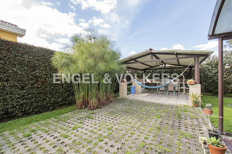 Casa de 4 alcobas en venta en Conejera, Bogotá, 451 m² · foto 3 de 17