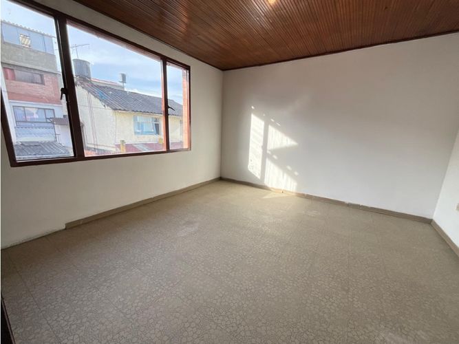 Casa de 4 alcobas en venta en Sector Centro, Tocancipá, 168 m² · foto 13 de 19