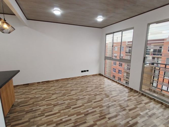 Apartamento de 3 alcobas en venta en Conjunto Residencial Abundara, Madrid, 64 m² · foto 3 de 17