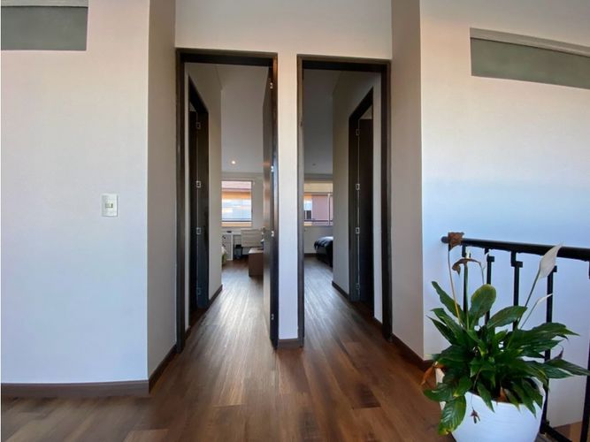 Casa de 4 alcobas en venta en Chuntame, Cajicá, 262 m² · foto 18 de 24