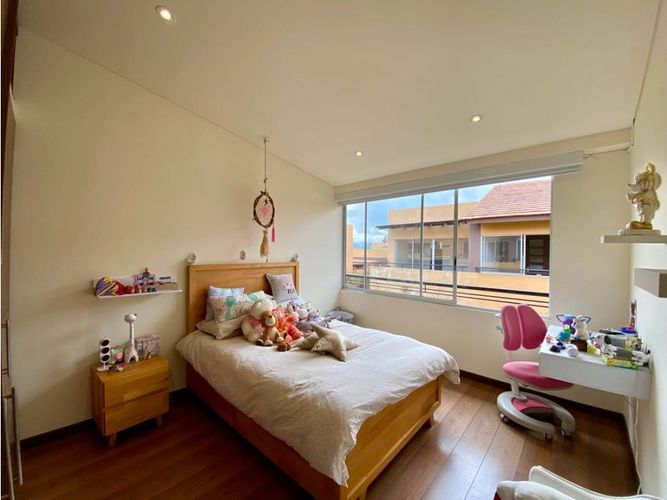Casa de 4 alcobas en venta en Chuntame, Cajicá, 262 m² · foto 19 de 24