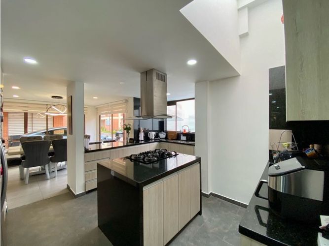 Casa de 4 alcobas en venta en Quintas Del Bosque, Chía, 181 m² · foto 14 de 24
