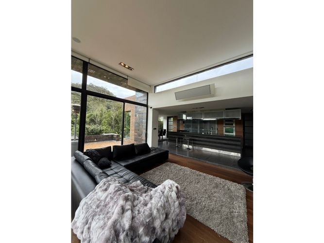 Casa de 3 alcobas en venta en Santa Isabel, La Calera, 332 m² · foto 3 de 24