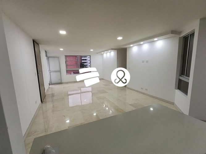 Apartamento de 3 alcobas en venta en Belén, Medellín, 117 m² · foto 4 de 22