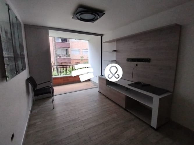 Apartamento de 3 alcobas en venta en La Maria, Copacabana, 75 m² · foto 5 de 17