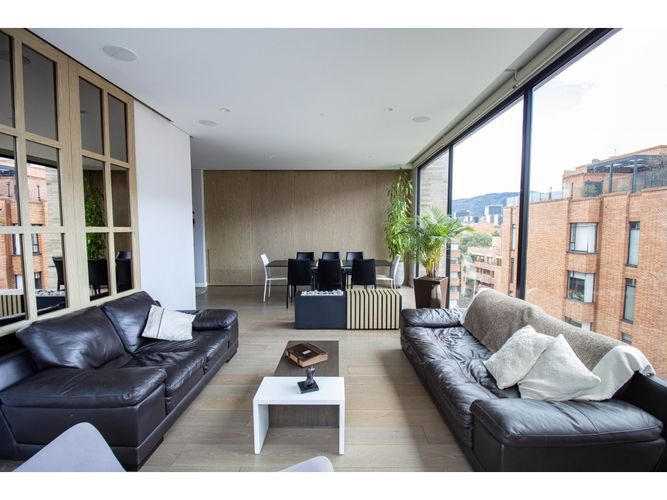 Apartamento de 3 alcobas en venta en La Cabrera, Bogotá, 220 m² · foto 6 de 24