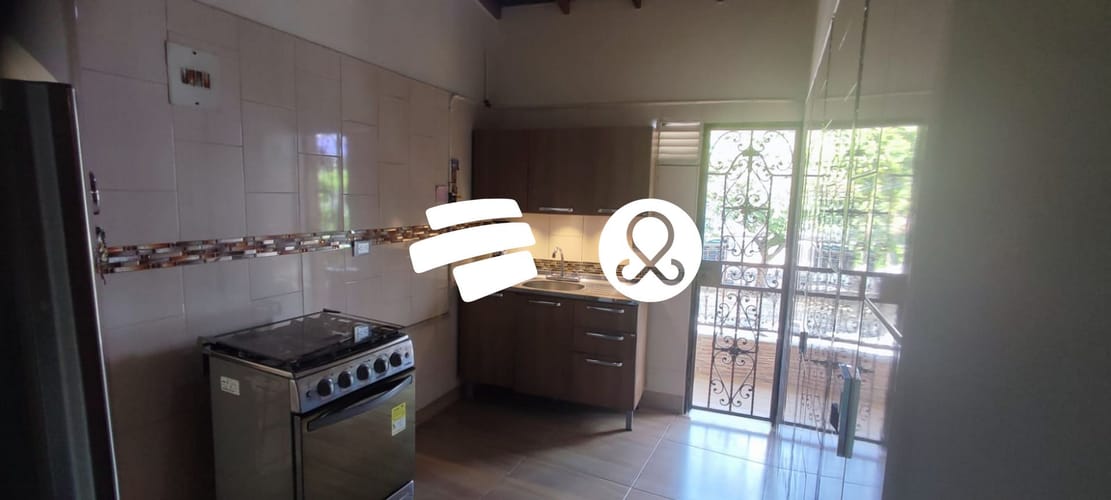Apartamento en venta en Manrique Central, Medellín · foto 4 de 11