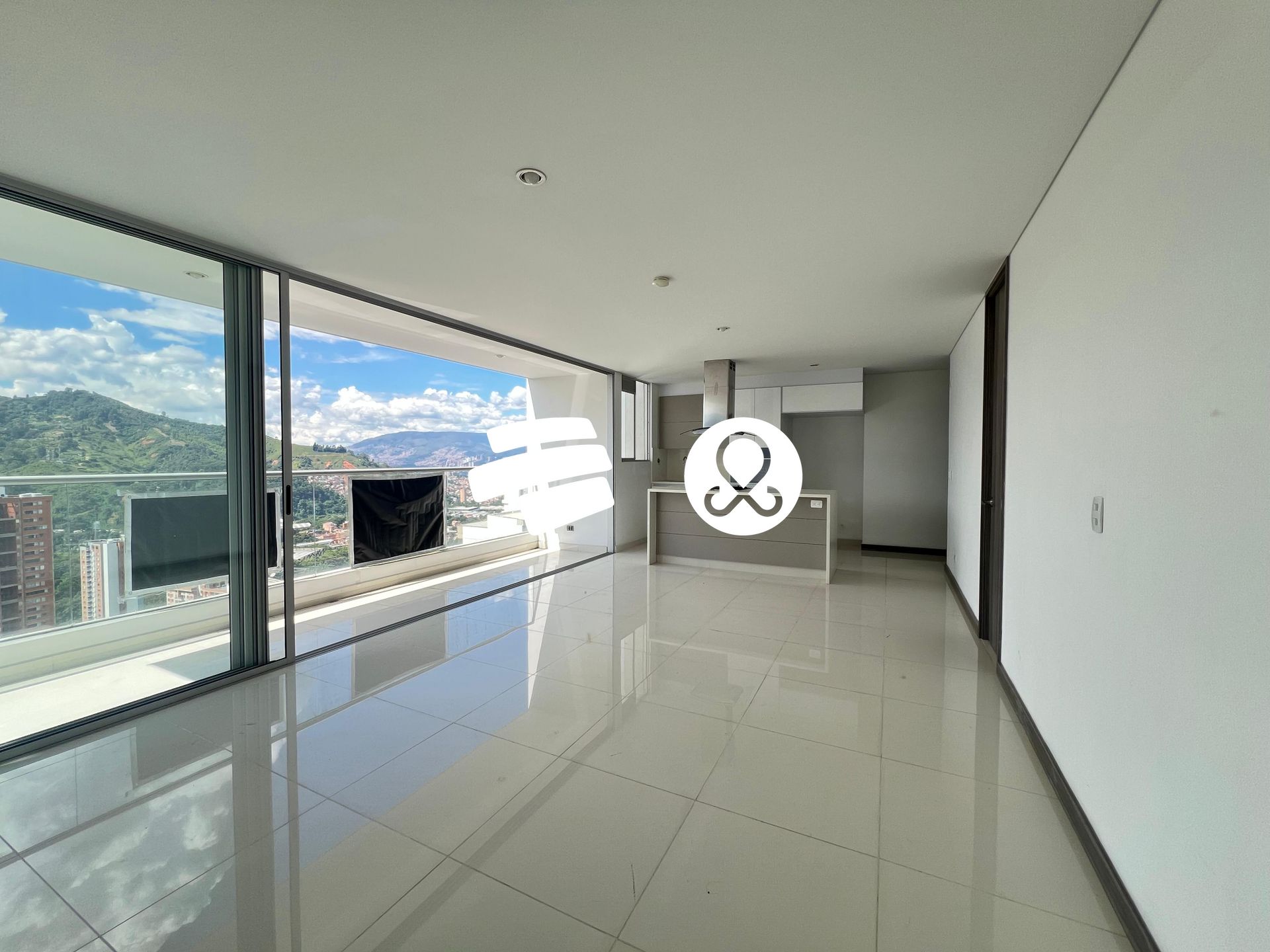 Apartamento en venta en Suramerica, Itagüí · foto 3 de 21