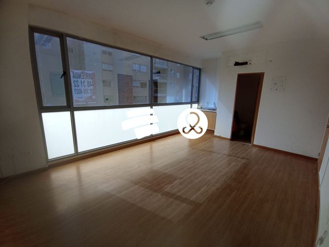Oficina en venta en La Gloria, Medellín, 23 m² · foto 4 de 5