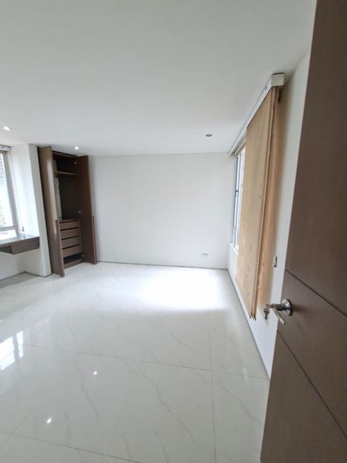Apartamento de 2 alcobas en venta en El Retiro, Bogotá, 65 m² · foto 4 de 20