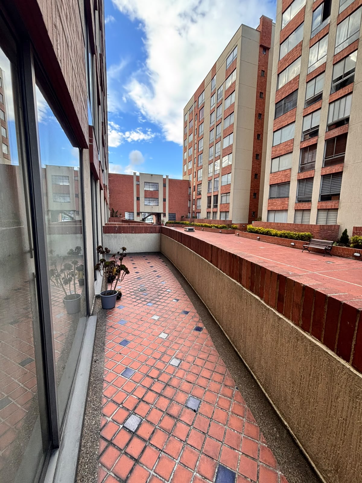 Apartamento en venta en Engativá, Bogotá · foto 2 de 12