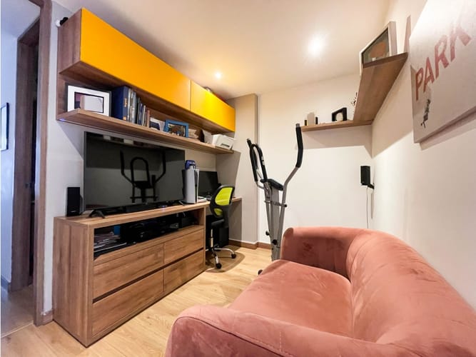 Apartamento en venta en Santa Barbara, Bogotá · foto 10 de 18