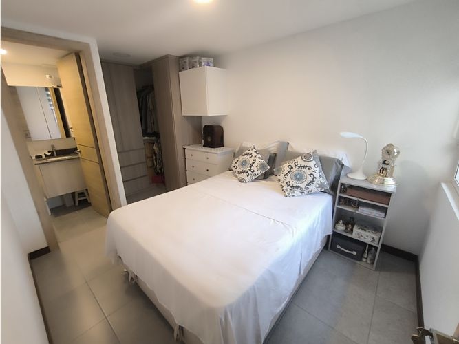Apartamento de 2 alcobas en venta en Valle Del Lili, Cali, 62 m² · foto 10 de 12